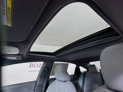 Used 2021 Toyota Avalon Limited image 27