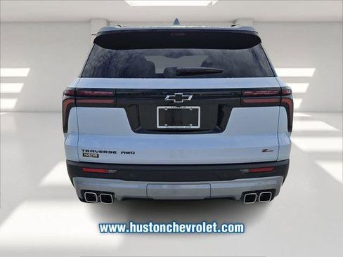 New 2026 Chevrolet Traverse Z71 w/ Enhanced Driving Package image 7