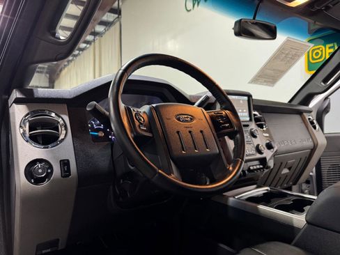 Used 2015 Ford F250 Lariat w/ Lariat Ultimate Package image 10