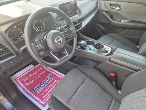 Used 2023 Nissan Rogue SV AWD/4WD image 6