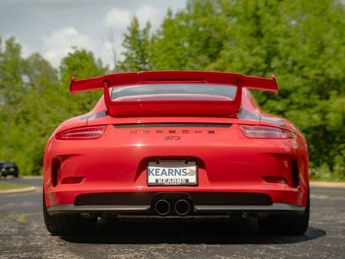 Used 2015 Porsche 911 GT3 RWD image 34