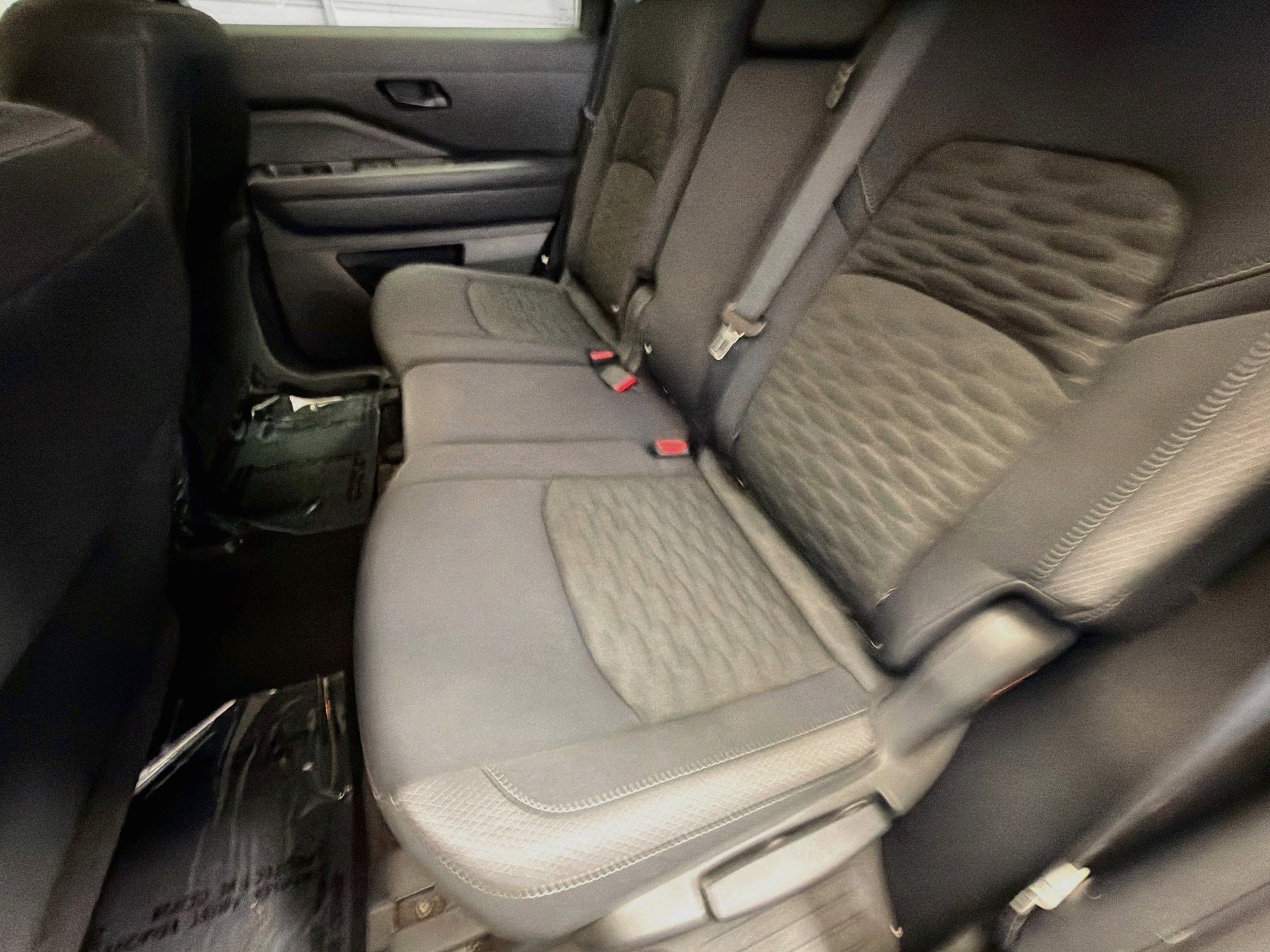 Used 2025 Nissan Pathfinder S FWD image 13