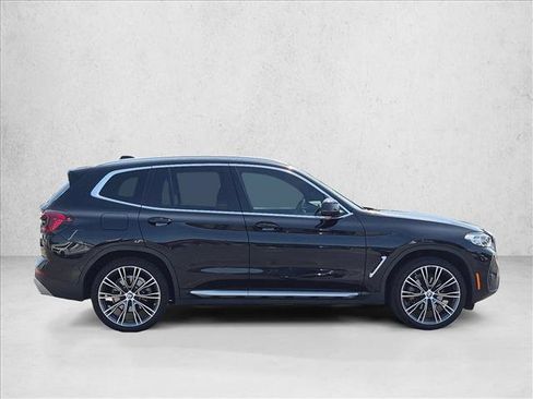 Used 2023 BMW X3 xDrive30i w/ Premium Package AWD/4WD image 5
