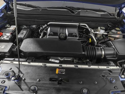 Used 2024 Chevrolet Colorado Trail Boss w/ Technology Package image 47