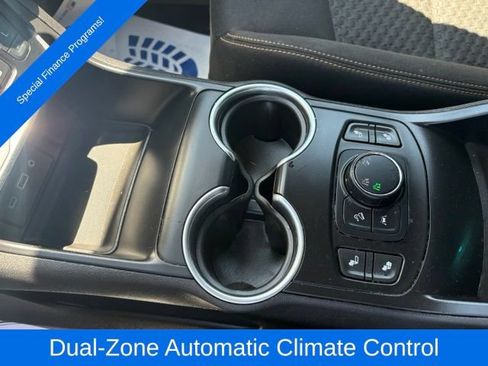 Used 2020 GMC Terrain SLE w/ Driver Convenience Package AWD/4WD image 22
