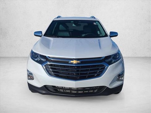 Used 2020 Chevrolet Equinox Premier image 2