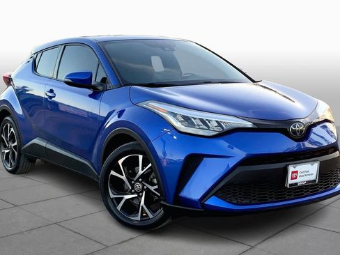Used 2022 Toyota C-HR XLE image 2