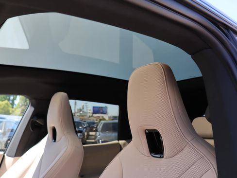 Used 2025 BMW iX xDrive50 image 17