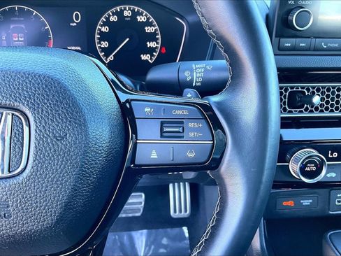 Used 2023 Honda Civic Sport image 15