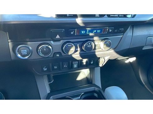 Used 2023 Toyota Tacoma TRD Off-Road w/ TRD Premium Off Road Package image 19