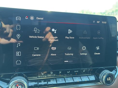 Used 2024 GMC Canyon AT4 w/ Technology Package AWD/4WD image 21