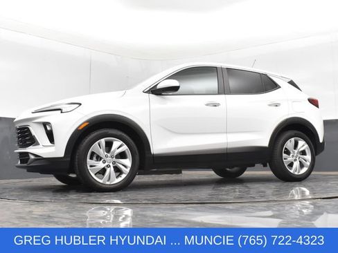 Used 2024 Buick Encore GX Preferred w/ Comfort Package FWD image 26