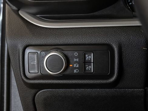 Used 2020 Ford Explorer XLT w/ Comfort Package AWD/4WD image 12