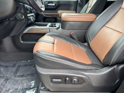 Certified 2022 Chevrolet Silverado 1500 High Country w/ Safety Package II AWD/4WD image 5