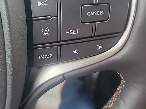 Used 2019 Lexus UX 200 image 48