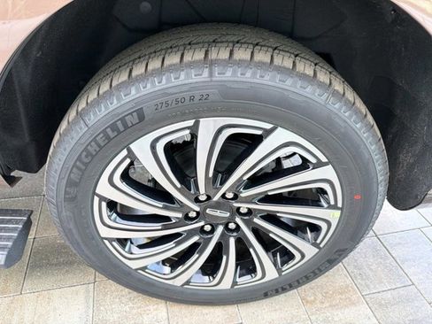 New 2026 Lincoln Navigator Black Label AWD/4WD image 32