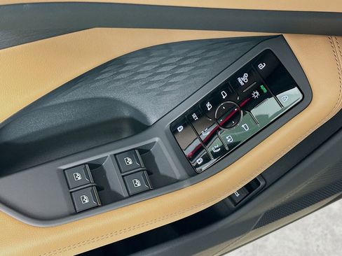 New 2026 Audi A6 Premium Plus AWD/4WD image 18