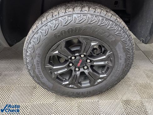 Used 2025 GMC Canyon Elevation w/ Convenience Package image 29