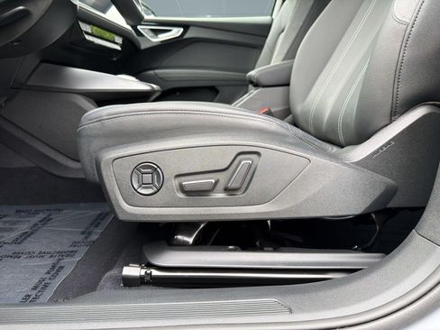 Used 2024 Audi Q4 e-tron Premium Plus w/ Premium Plus RWD image 14