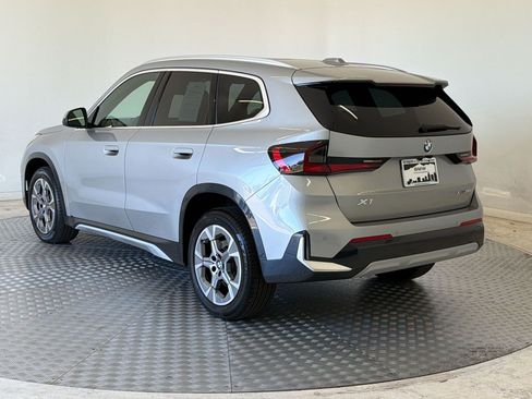 Used 2025 BMW X1 xDrive28i w/ Premium Package AWD/4WD image 3