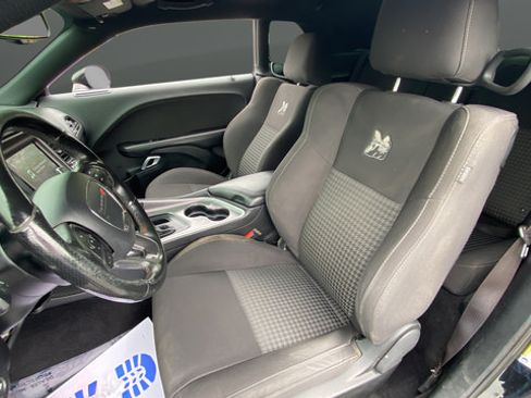 Used 2019 Dodge Challenger R/T Scat Pack RWD image 9