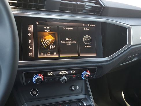 New 2025 Audi Q3 2.0T Premium image 12