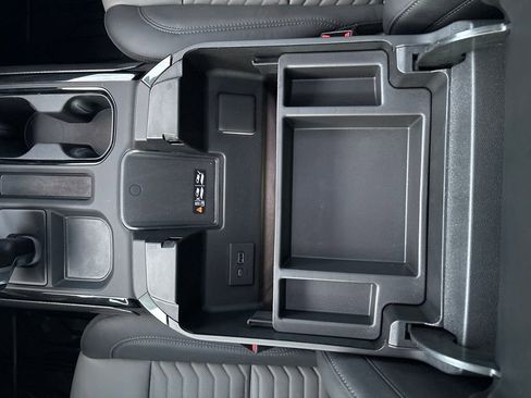 Used 2025 Chevrolet Silverado 1500 ZR2 w/ Technology Package image 31