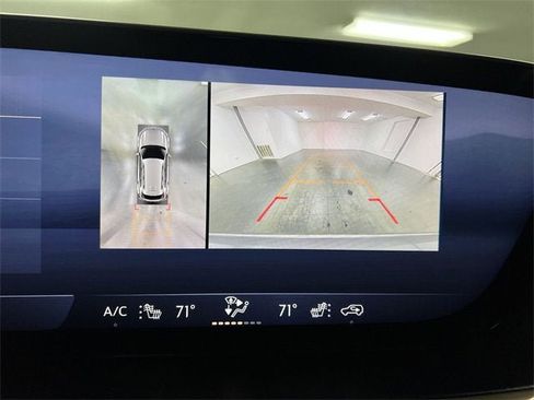 Used 2024 Buick Envision Avenir image 15