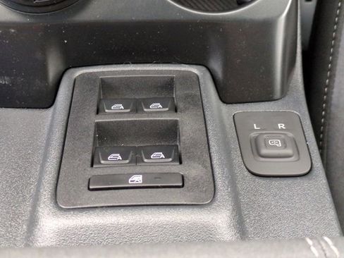 New 2025 Ford Bronco Badlands image 24