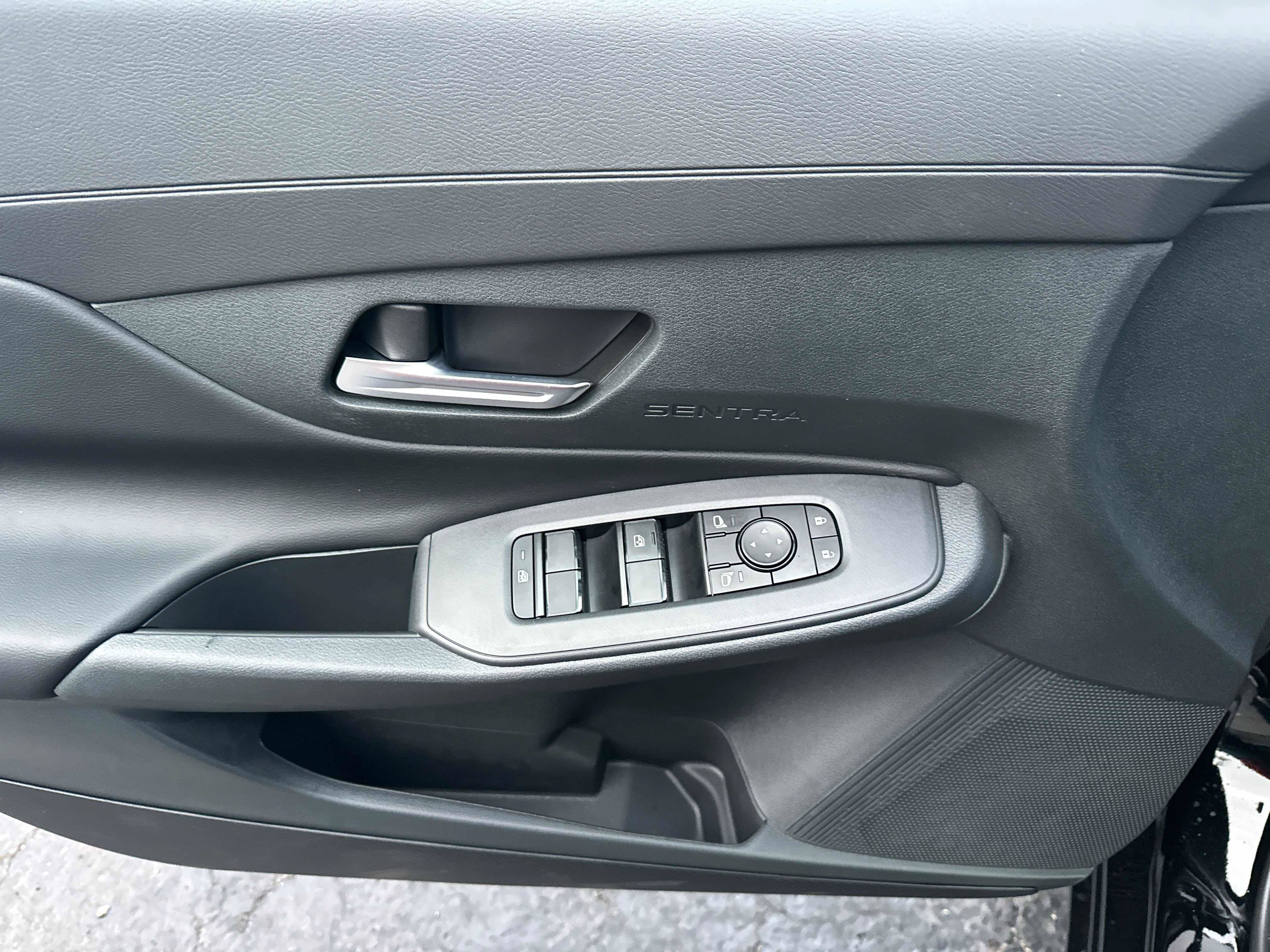 New 2027 Nissan Sentra SV w/ Floor Mat Package FWD image 19