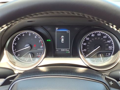 Used 2022 Toyota Camry SE w/ Convenience Package FWD image 35