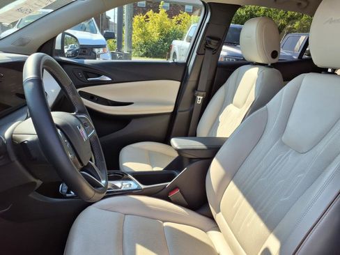 Used 2024 Buick Encore GX Avenir w/ Avenir Convenience Package image 15