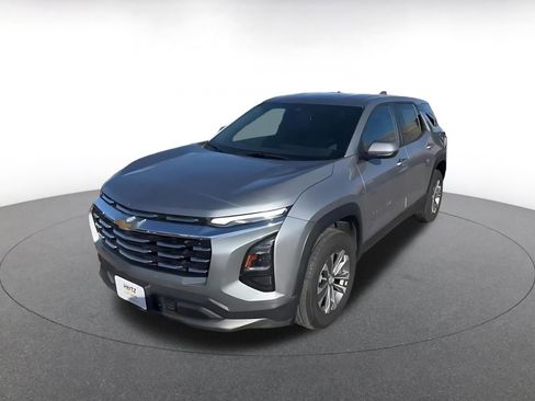 Used 2025 Chevrolet Equinox LT image 7