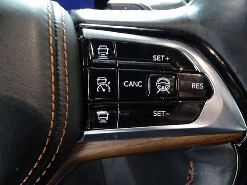 Certified 2021 Jeep Grand Cherokee L Summit w/ Advanced Protech Group IV image 8