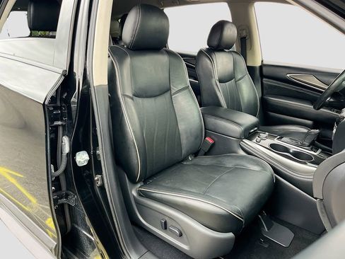 Used 2020 INFINITI QX60 Luxe w/ Essential Package FWD image 31