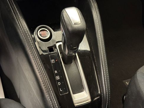 Used 2018 Nissan Kicks SR FWD image 26
