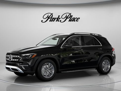 New 2026 Mercedes-Benz GLE 450e 4MATIC image 2