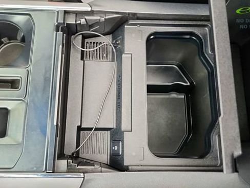 Used 2024 Ford F150 Lightning Lariat AWD/4WD image 50