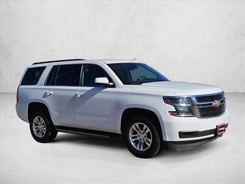 Used 2018 Chevrolet Tahoe LT image 3