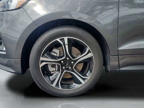 Used 2022 Ford Edge ST AWD/4WD image 3