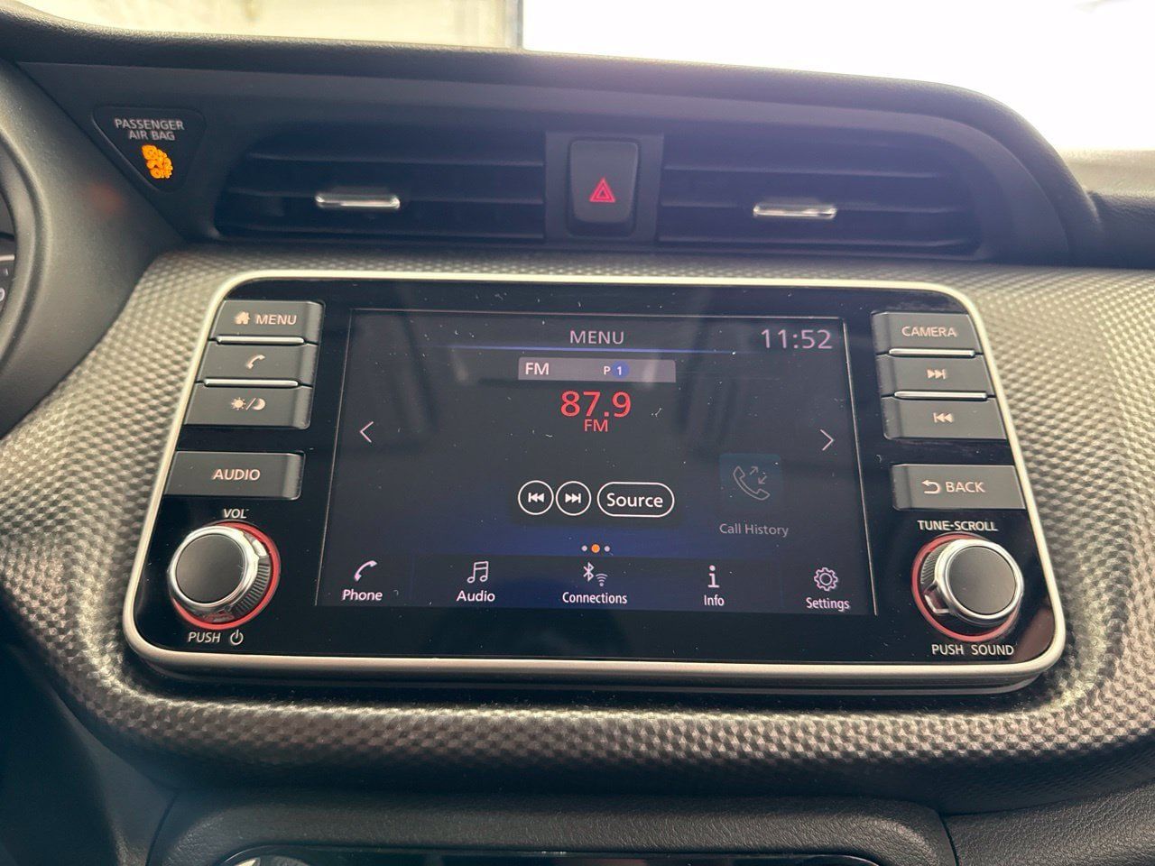 Used 2018 Nissan Kicks SV w/ Exterior Package FWD image 22