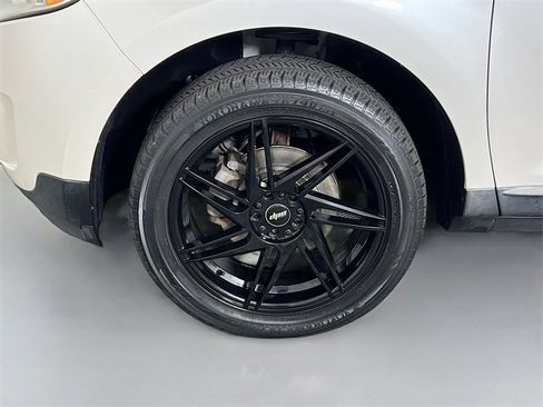 Used 2011 Ford Edge Limited w/ 301A Rapid Spec Order Code image 26