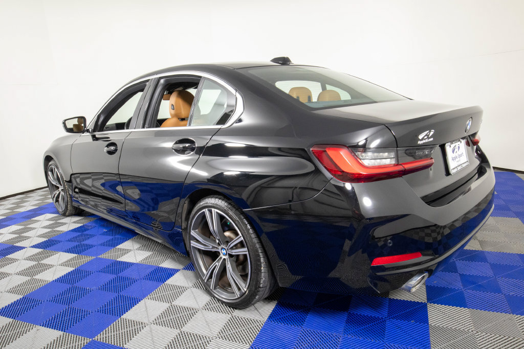Used 2024 BMW 330i Sedan w/ Convenience Package RWD image 8