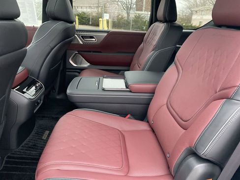 New 2026 INFINITI QX80 Autograph w/ Premium Cargo Package AWD/4WD image 15