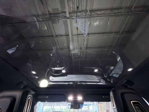 Used 2024 Rivian R1T Adventure AWD/4WD image 31
