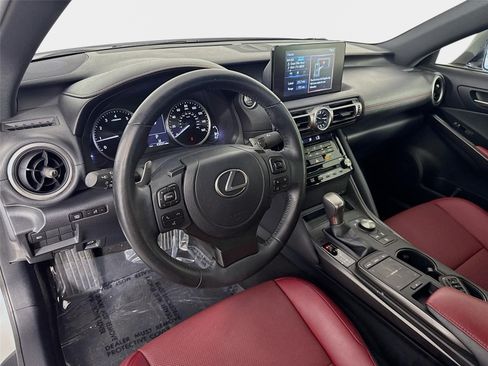 Used 2022 Lexus IS 300 RWD image 10