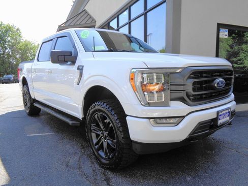 Used 2021 Ford F150 XLT w/ Equipment Group 302A High AWD/4WD image 3