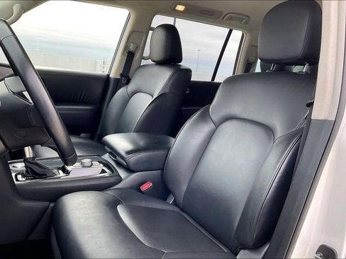 Used 2023 Nissan Armada SV image 30