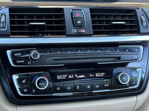 Used 2016 BMW 428i Convertible image 19