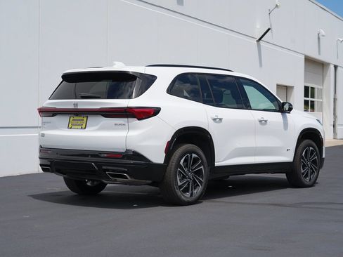 Used 2026 Buick Enclave Sport Touring AWD/4WD image 3